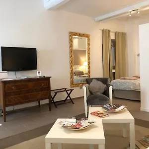 Trentasette , Bologna Italia